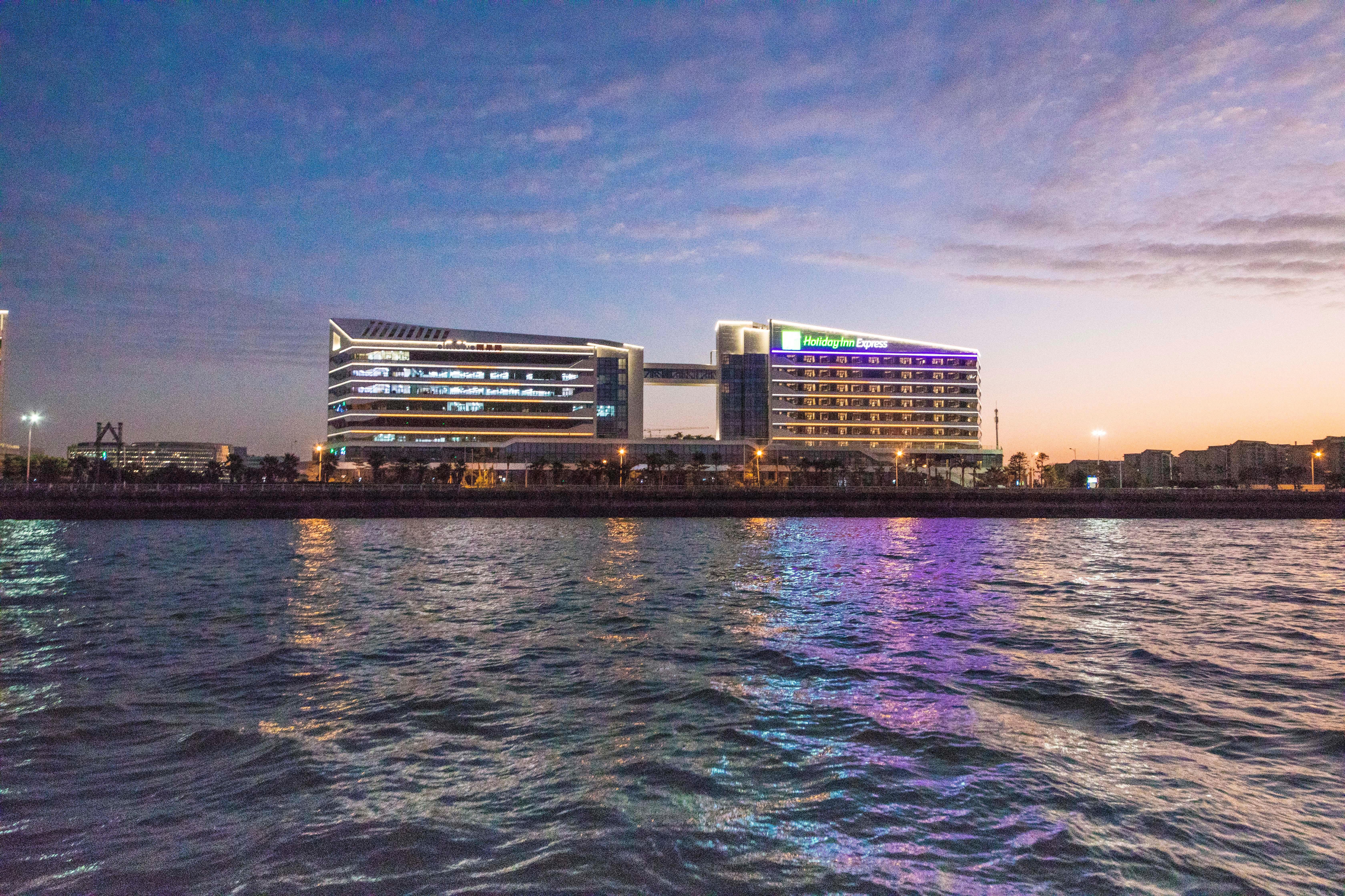Holiday Inn Express Xiamen Airport Zone By Ihg Exterior photo