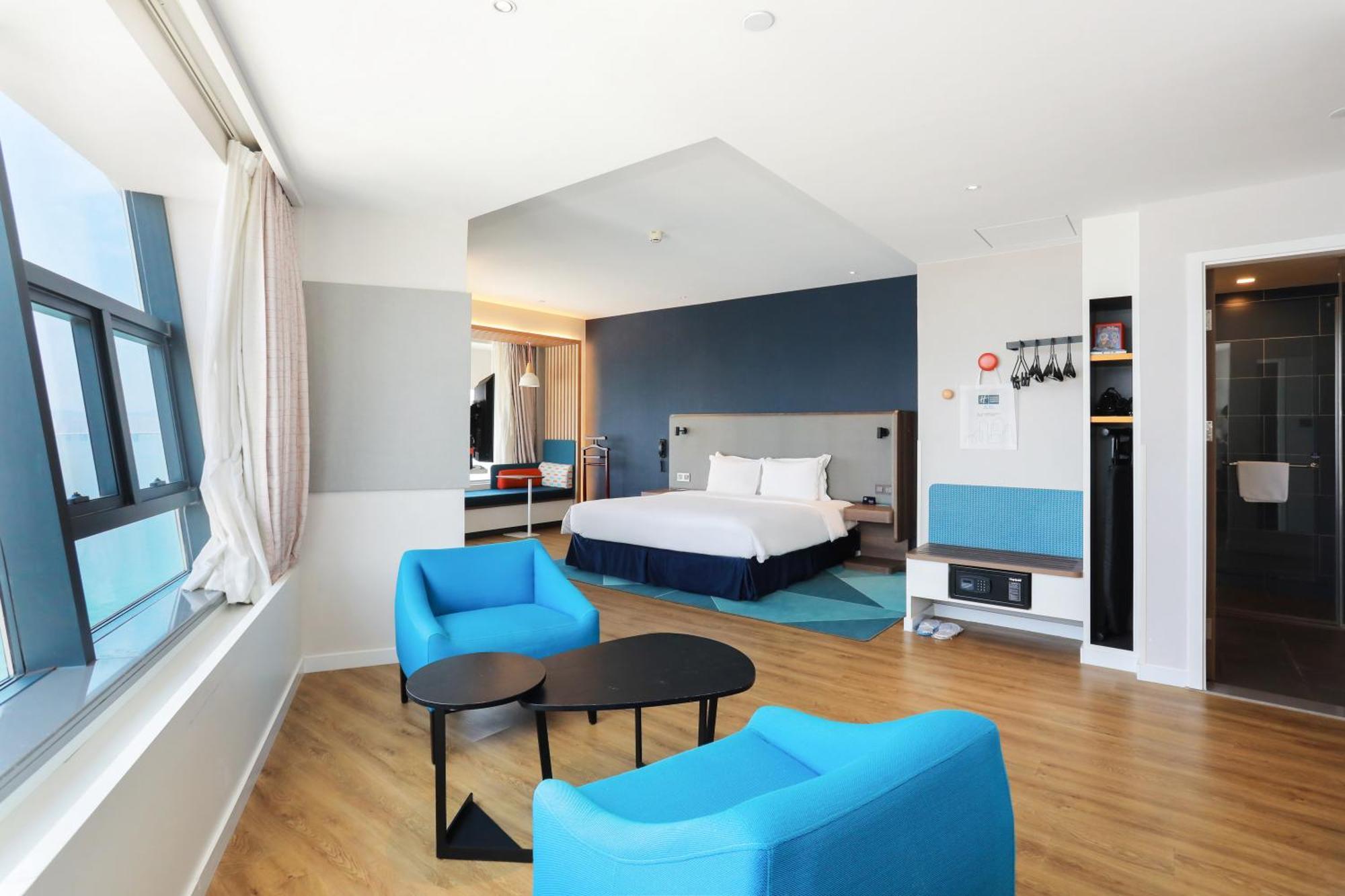 Holiday Inn Express Xiamen Airport Zone By Ihg Exterior photo